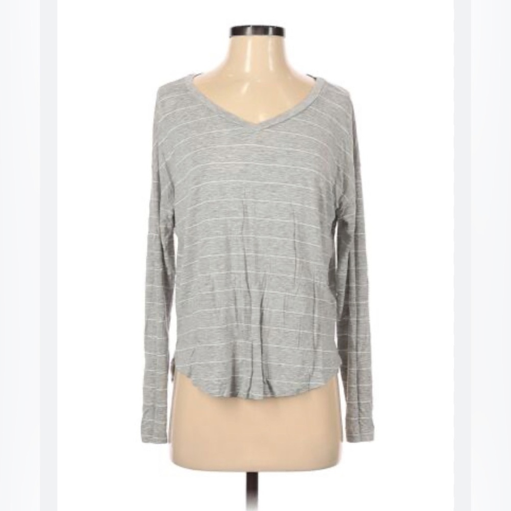 MOSSIMO Long Sleeve Oversized V Neck Top Gray and Silver